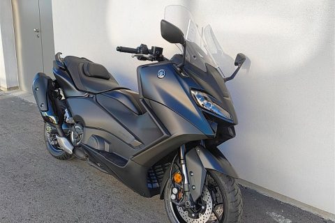 Yamaha TMAX 560